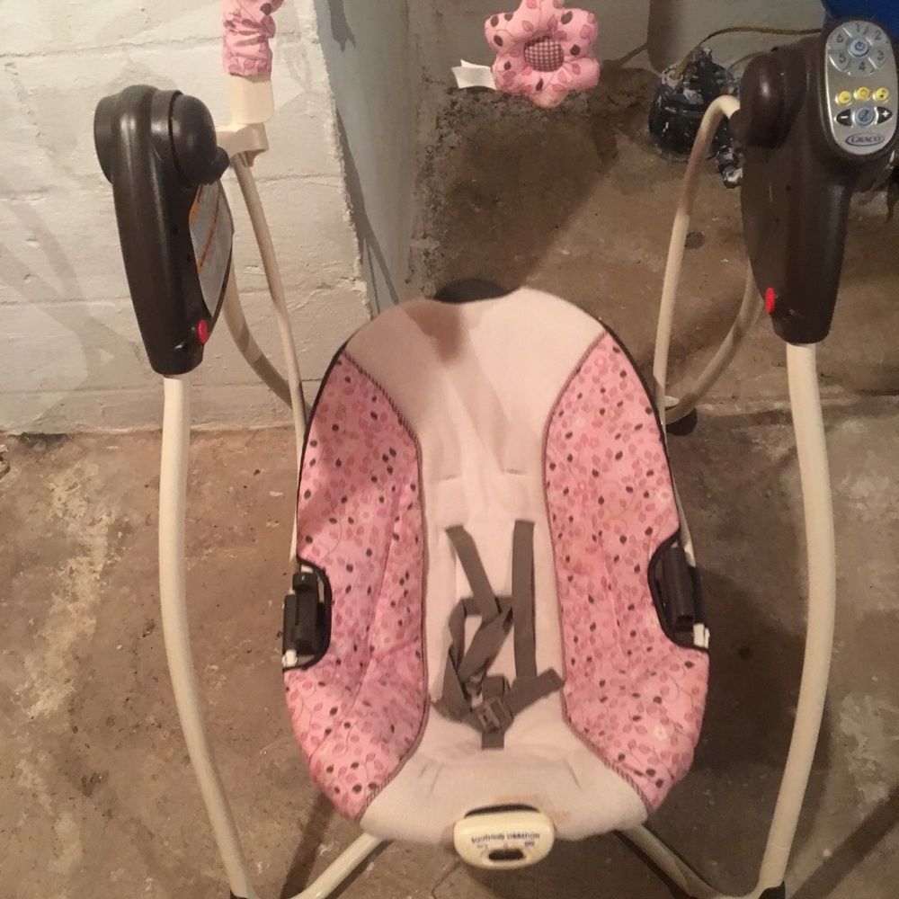 Baby swing